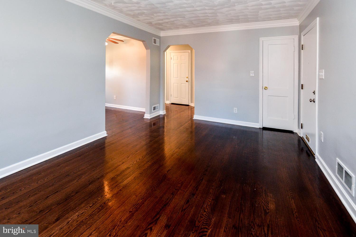 KENTLAND - Residential Lease