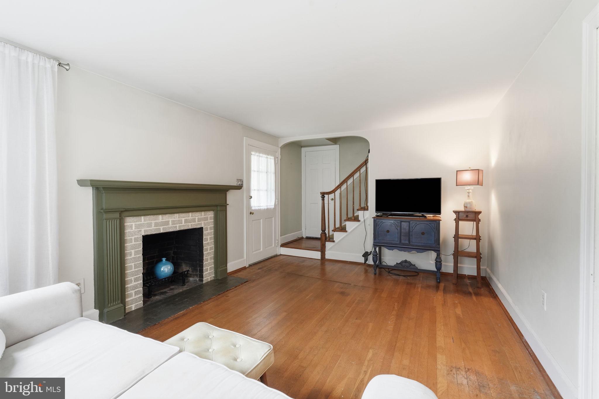 215 EVANS AVENUE