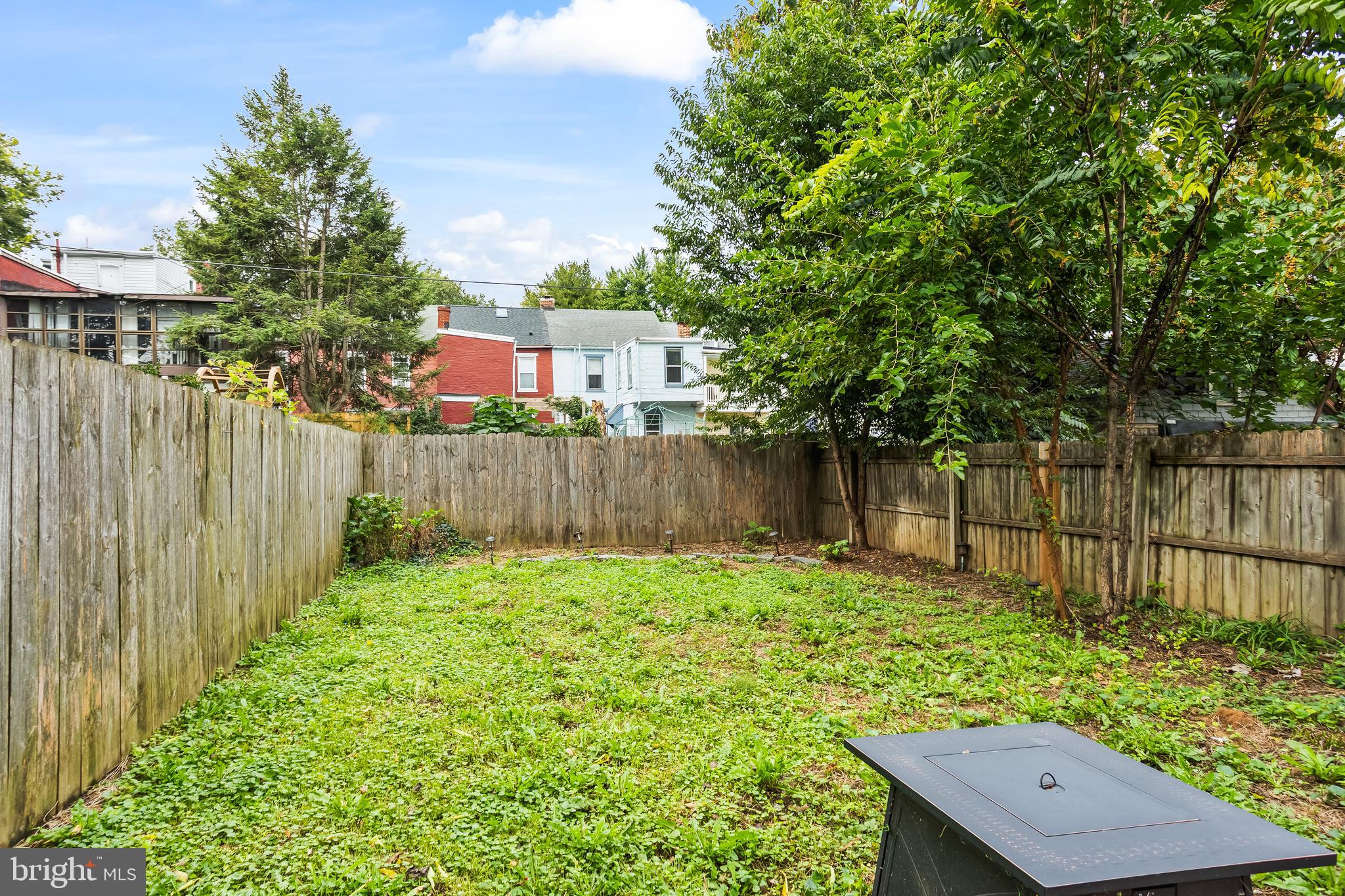 LANCASTER EAST END - Residential