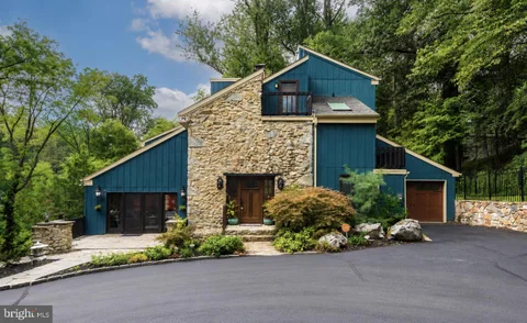 116 Oakwood Lane, Phoenixville, PA 19460 - MLS#: PACT2134392