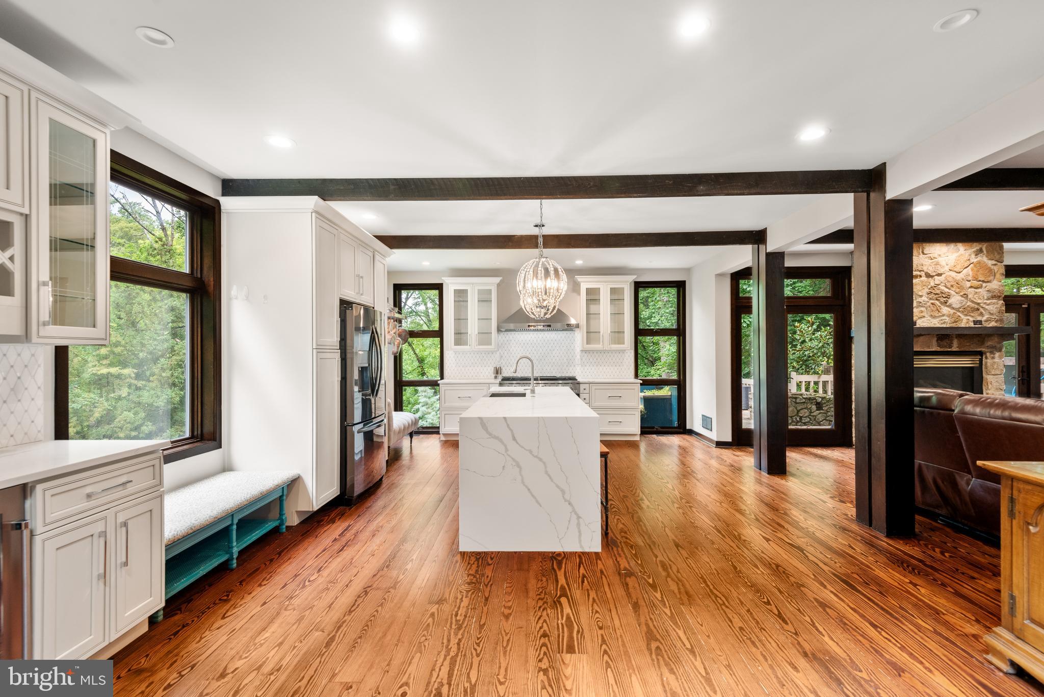 116 OAKWOOD LANE