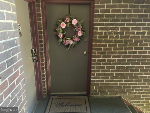 Condo For Rent - 12011 Tarragon Road #H<br/> REISTERSTOWN, MD 21136