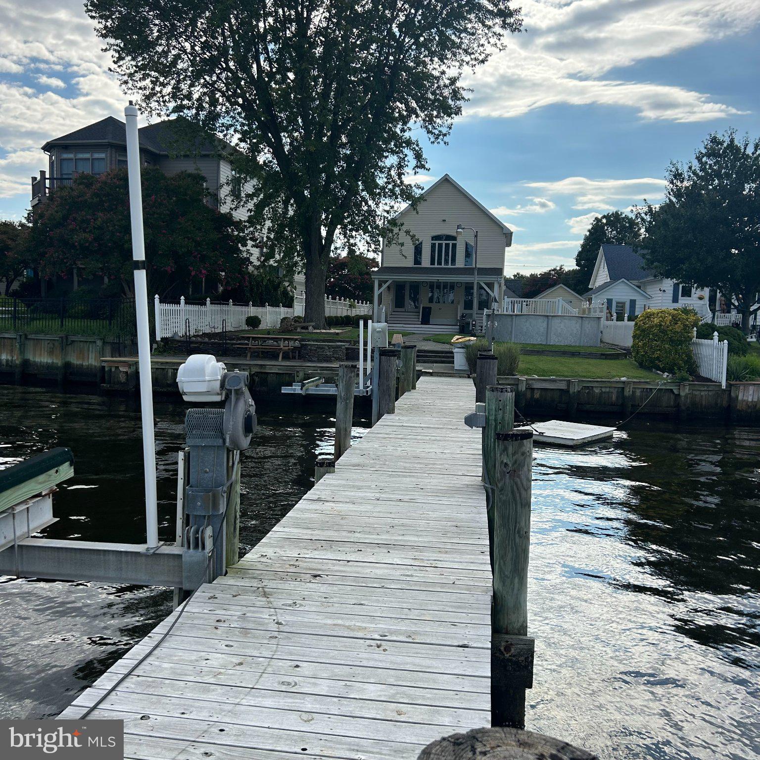 107 BAYSIDE DRIVE