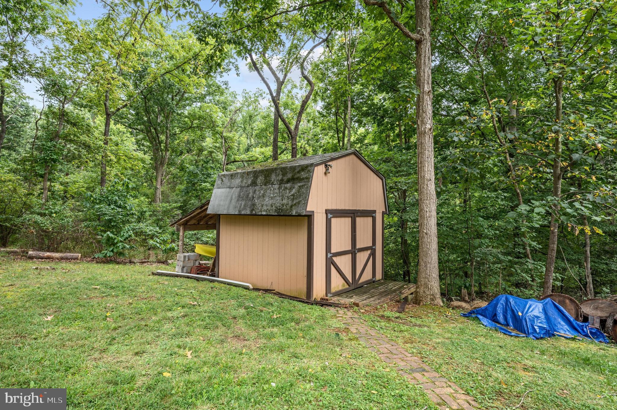 KINDER BAUERNHOF FARM - Residential Lease