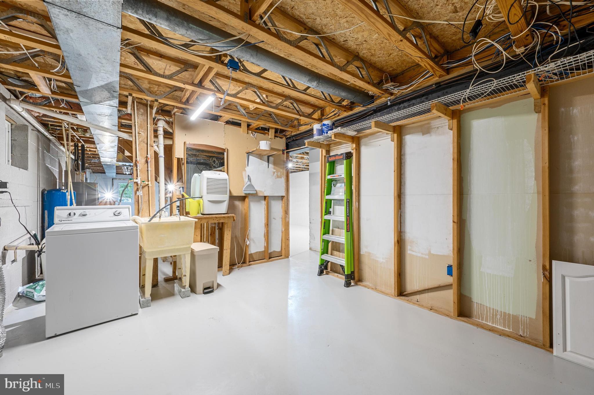 KINDER BAUERNHOF FARM - Residential Lease