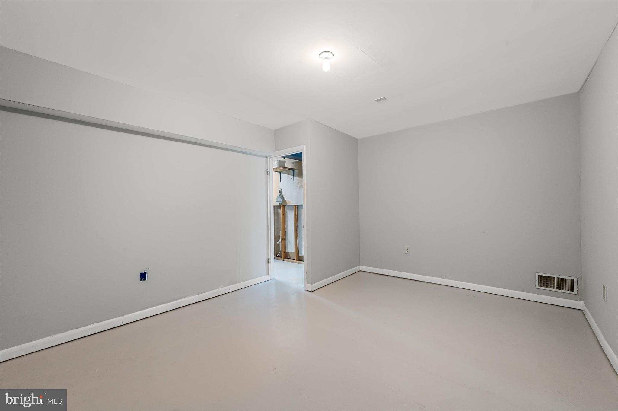 KINDER BAUERNHOF FARM - Residential Lease