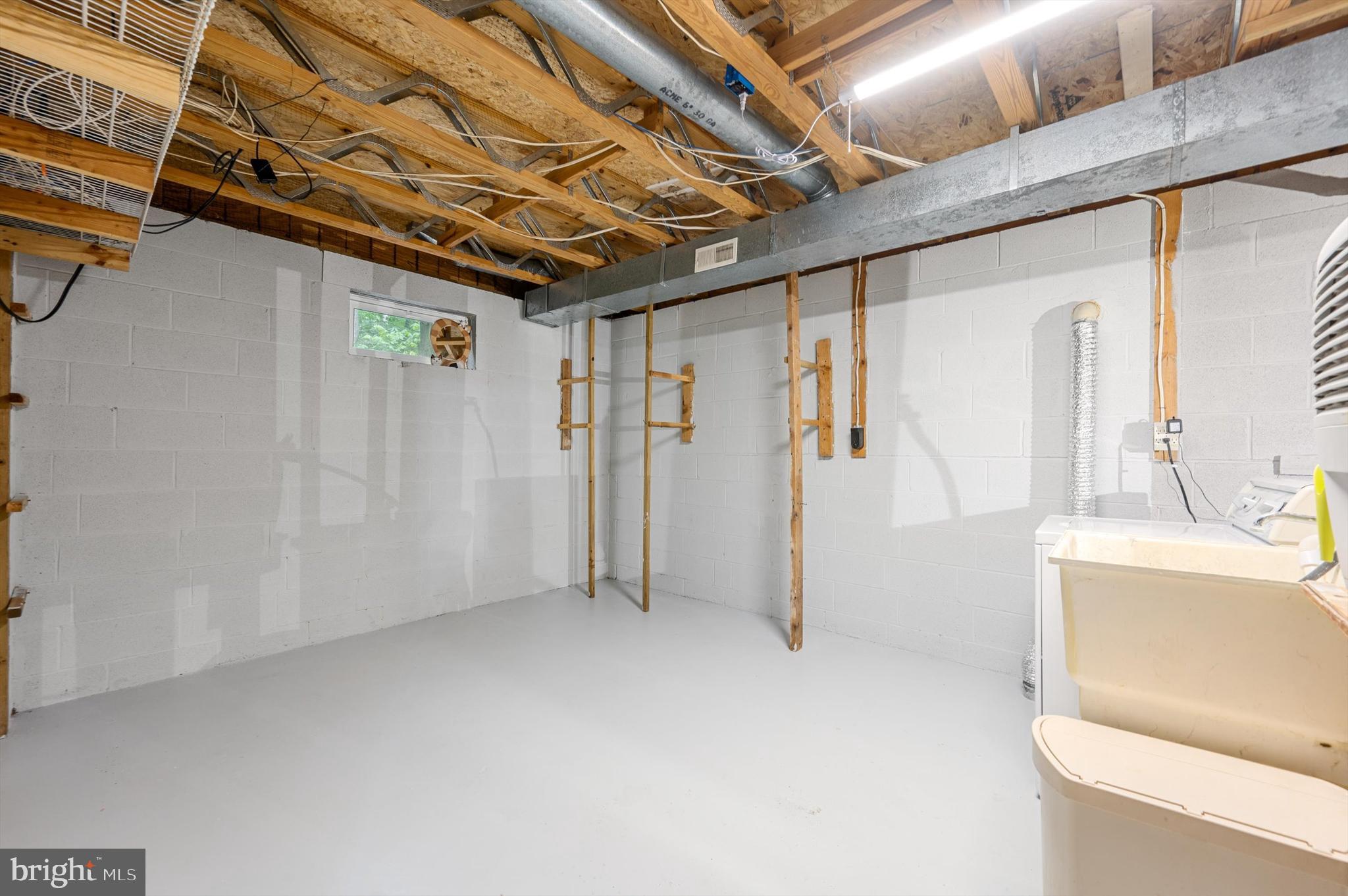 KINDER BAUERNHOF FARM - Residential Lease