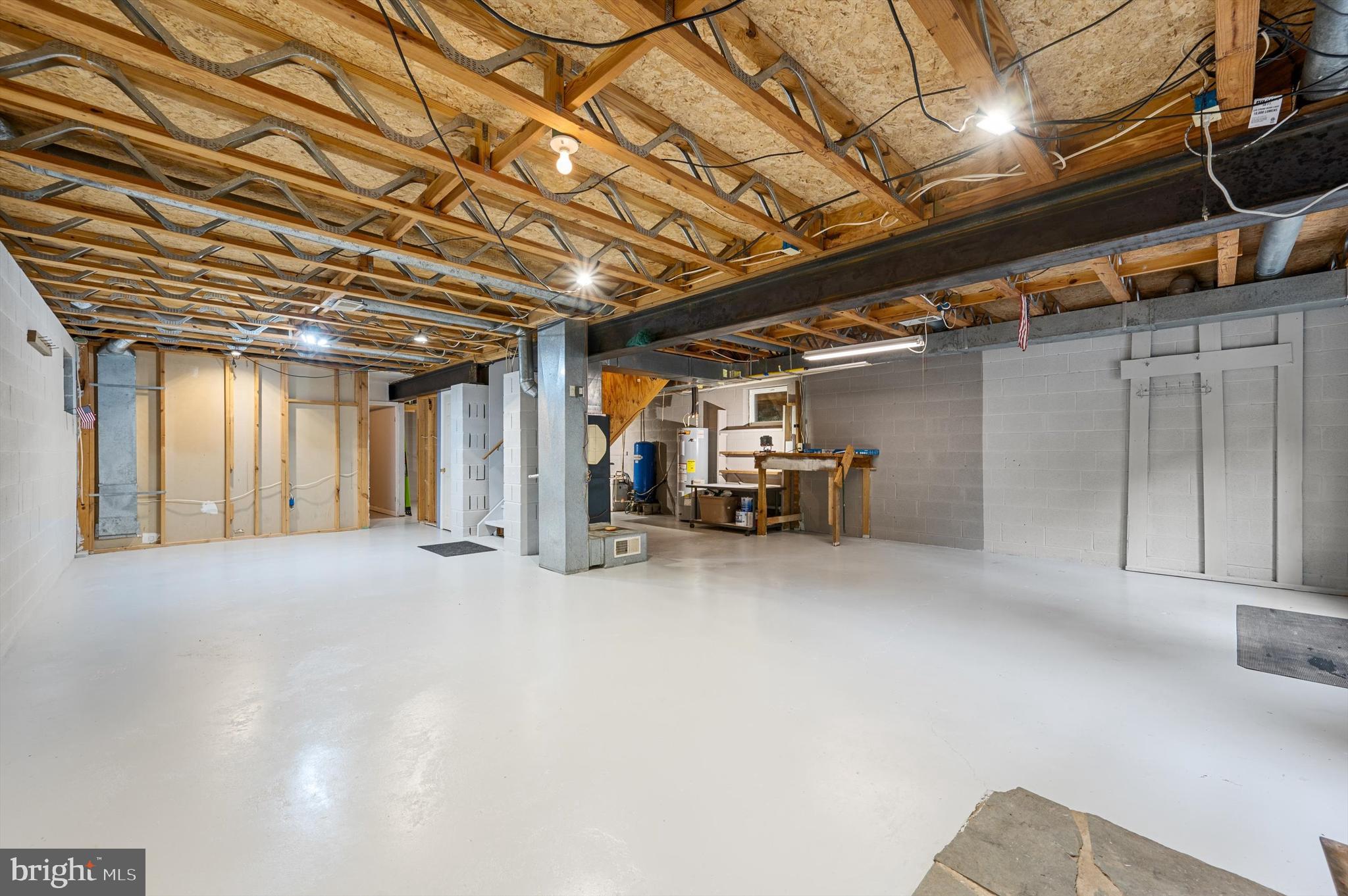 KINDER BAUERNHOF FARM - Residential Lease