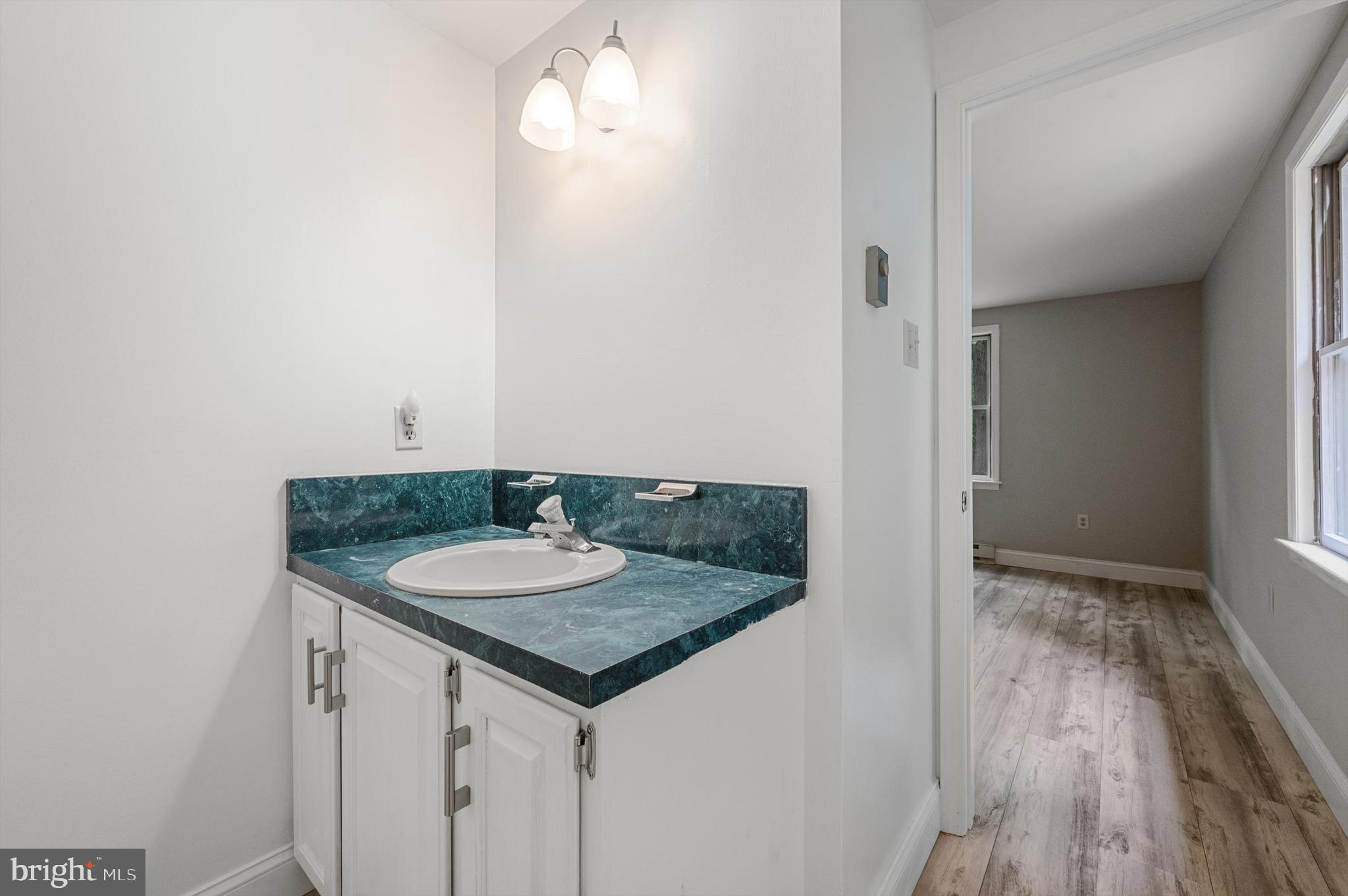 KINDER BAUERNHOF FARM - Residential Lease