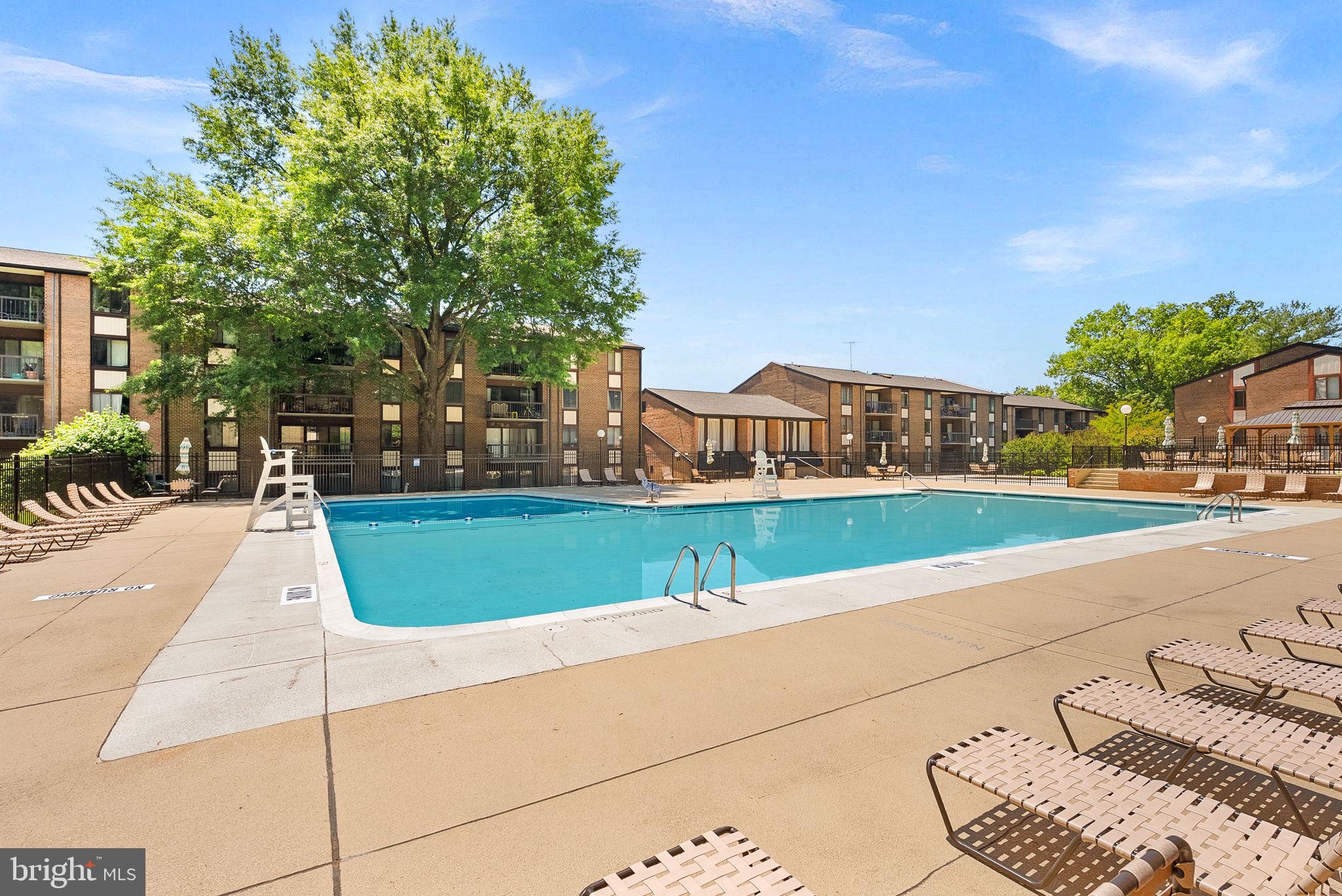 HAWTHORNE VILLAGE - Residential