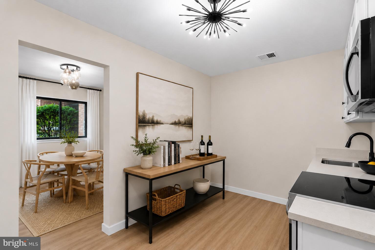 HAWTHORNE VILLAGE - Residential