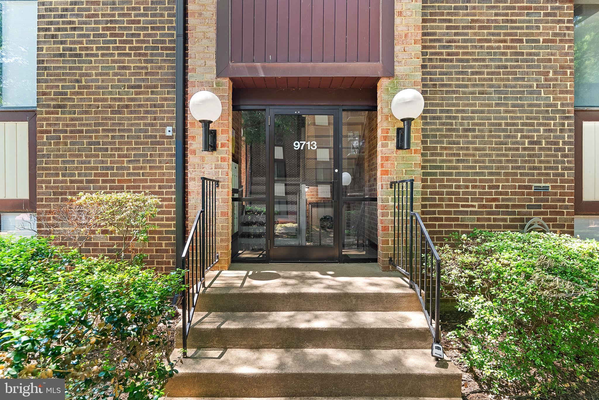 9713 KINGS CROWN COURT 2