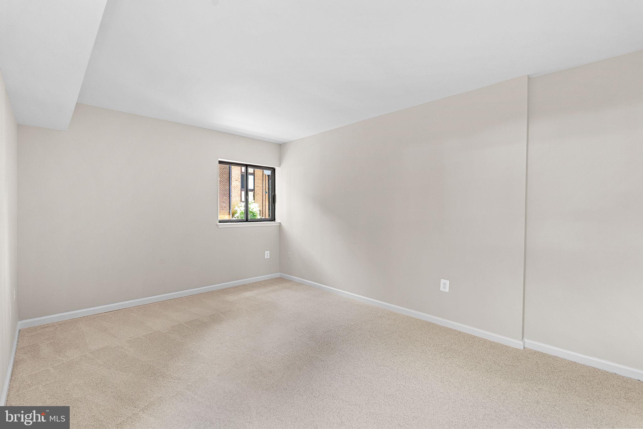 HAWTHORNE VILLAGE - Residential