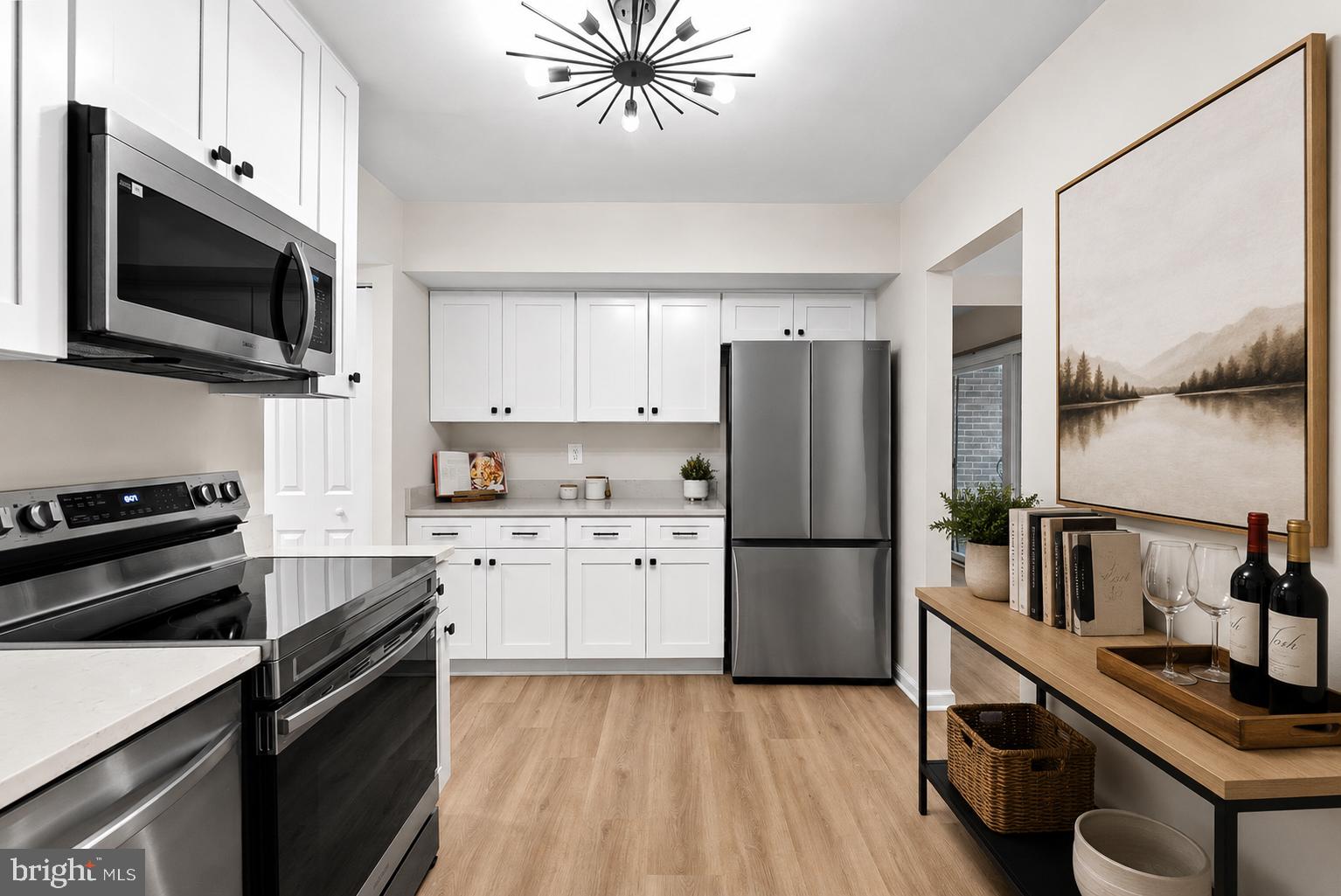 HAWTHORNE VILLAGE - Residential