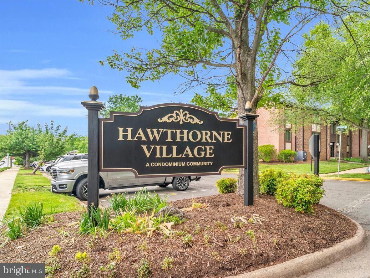 HAWTHORNE VILLAGE - Residential