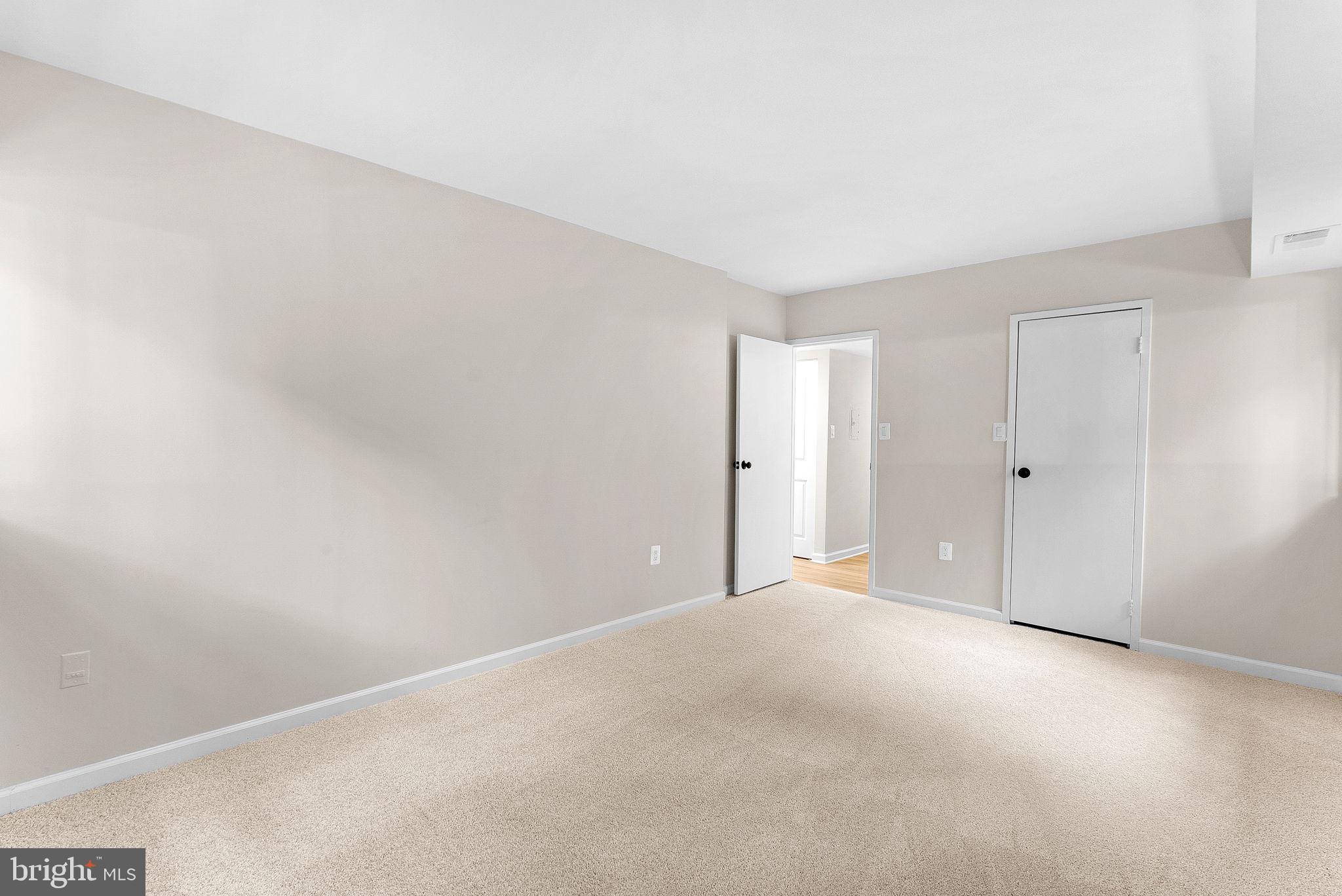 HAWTHORNE VILLAGE - Residential