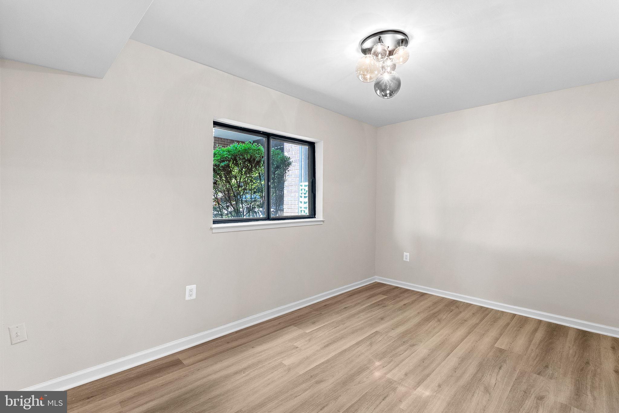 HAWTHORNE VILLAGE - Residential