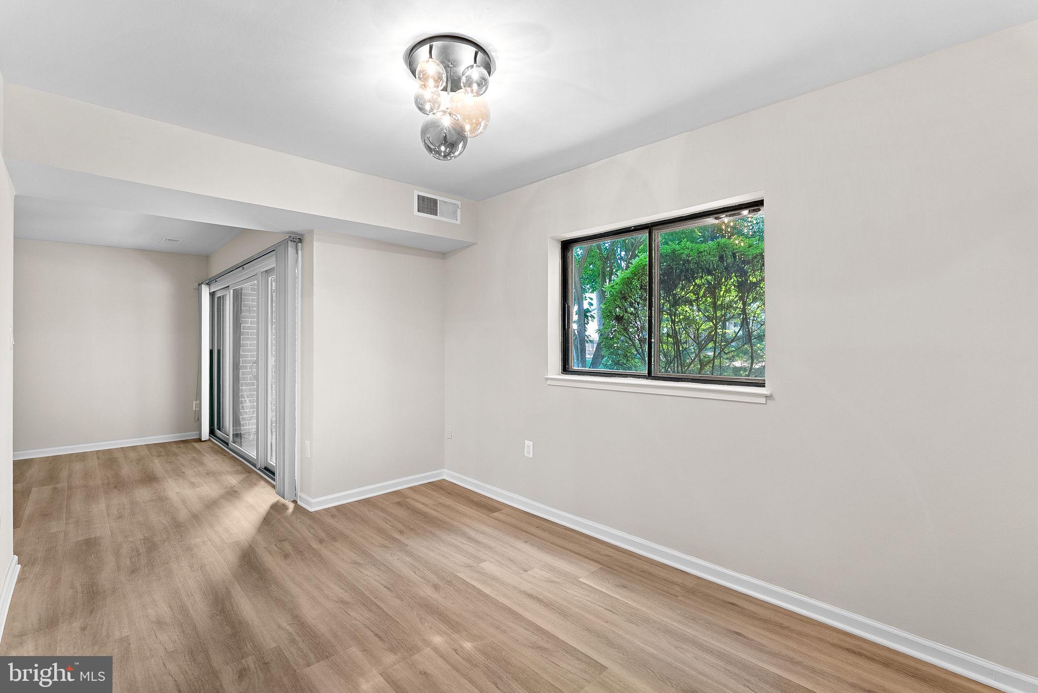 HAWTHORNE VILLAGE - Residential