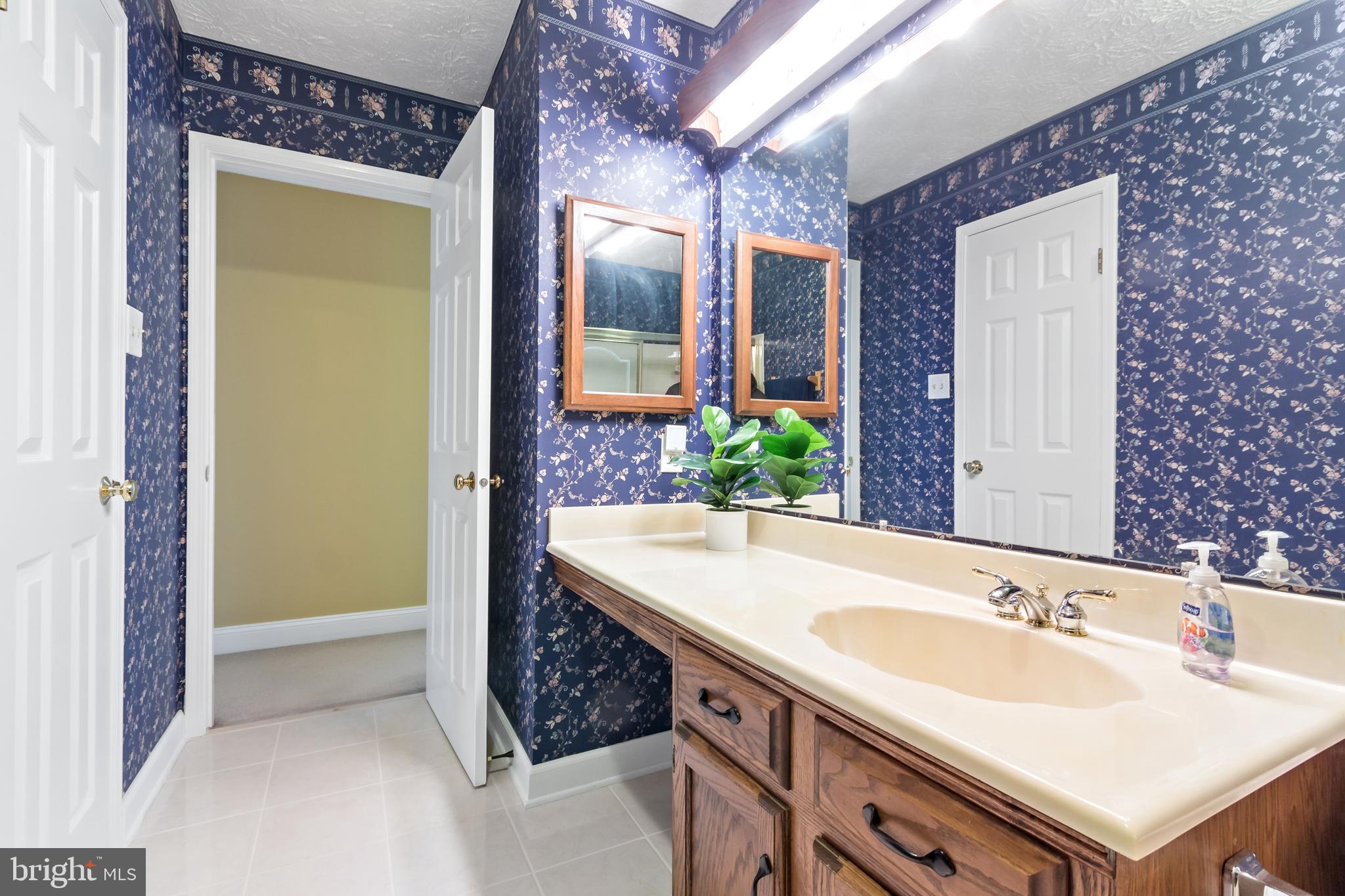 BROADVIEW - Residential