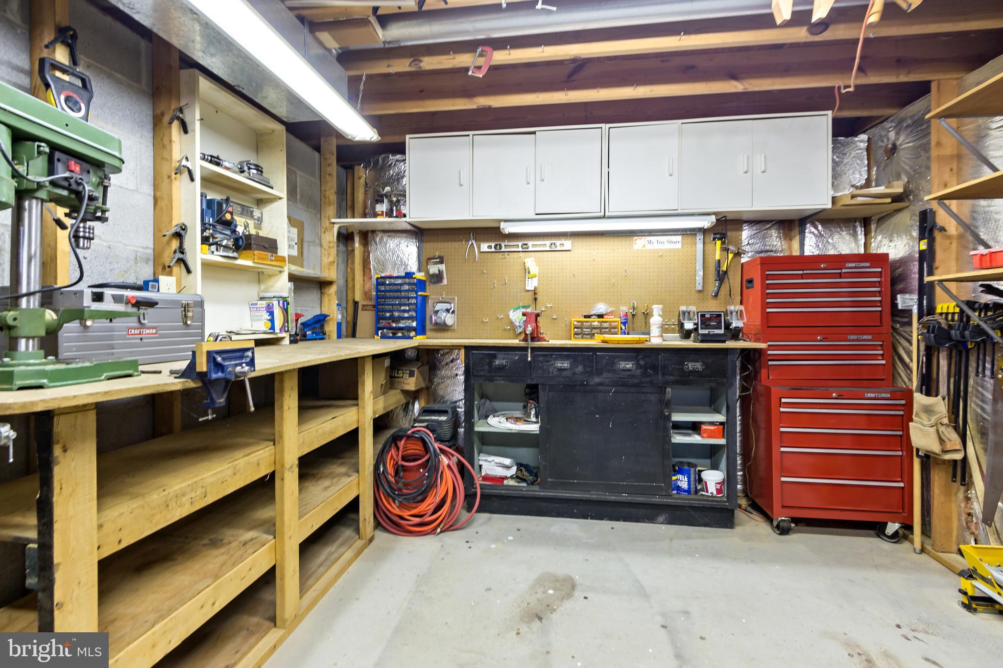 BROADVIEW - Residential