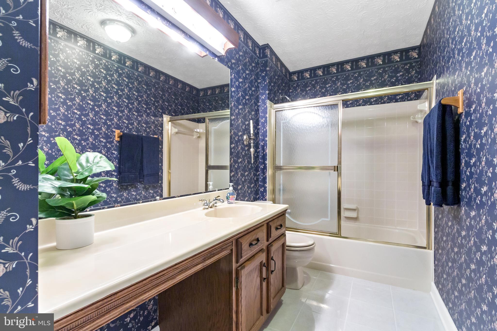 BROADVIEW - Residential