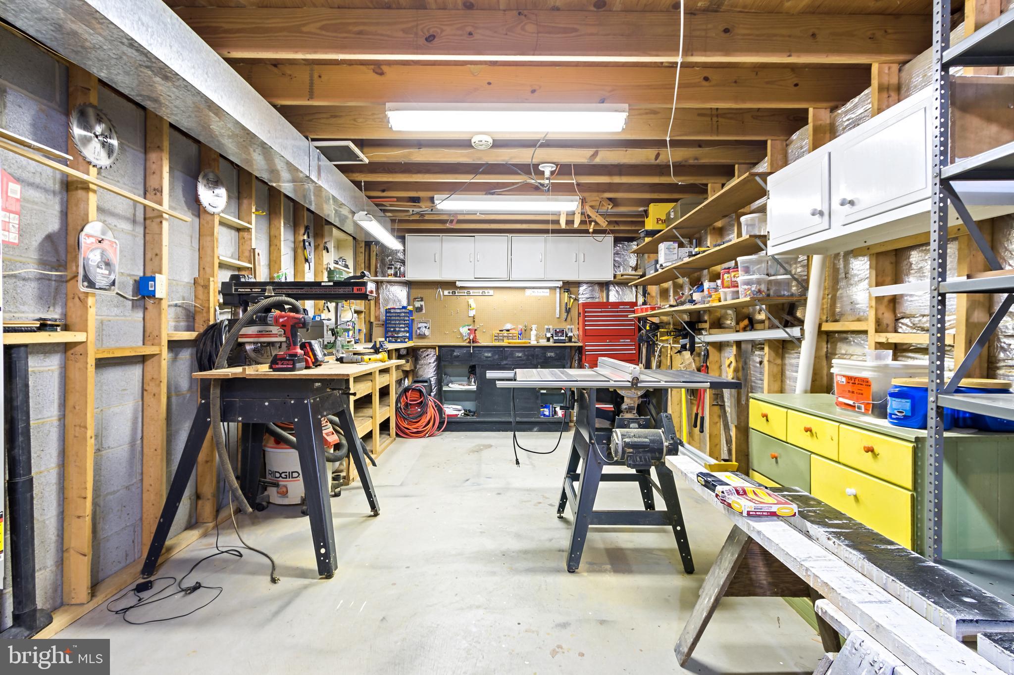 BROADVIEW - Residential