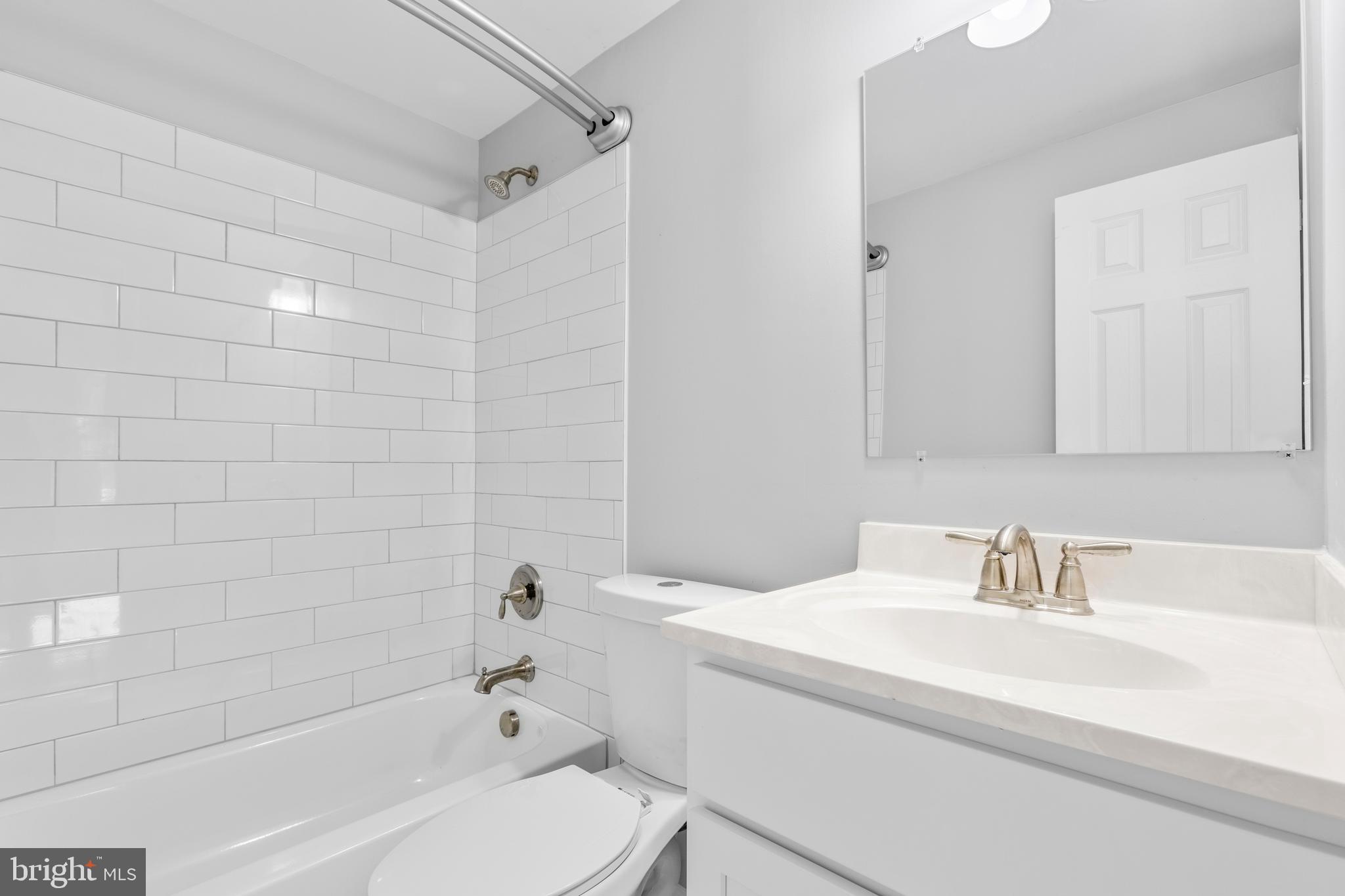 CROFTON SQUARE - Residential