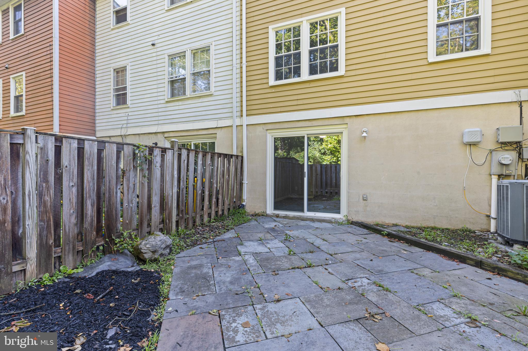 CROFTON SQUARE - Residential