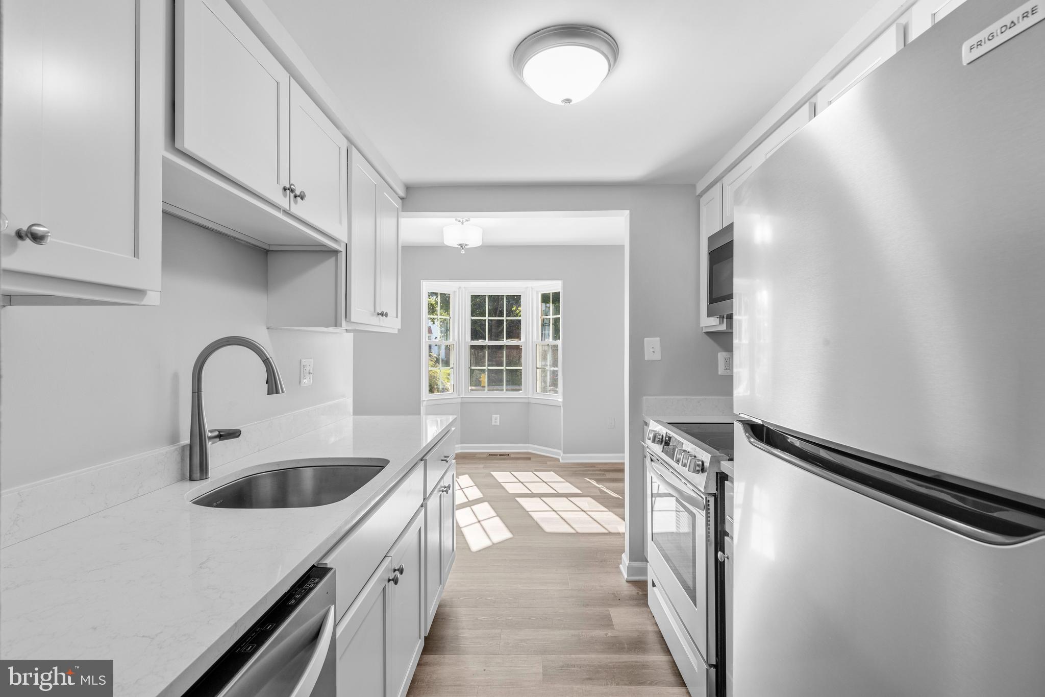 CROFTON SQUARE - Residential