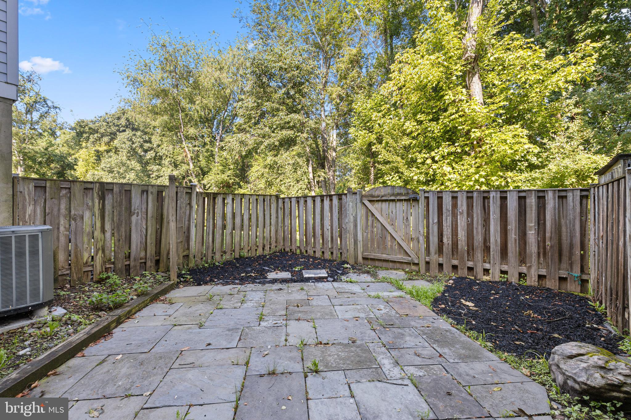 CROFTON SQUARE - Residential