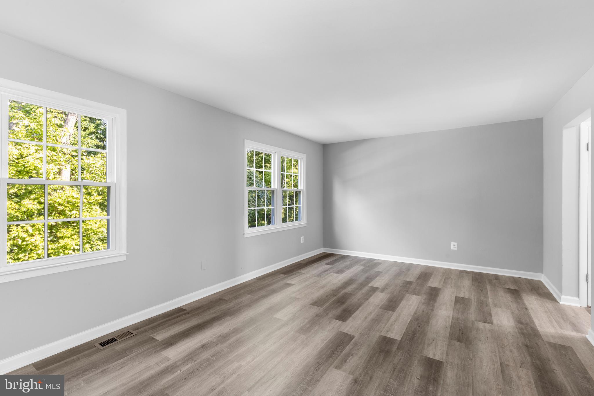 CROFTON SQUARE - Residential