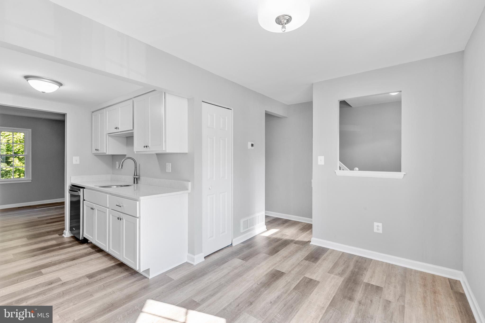 CROFTON SQUARE - Residential