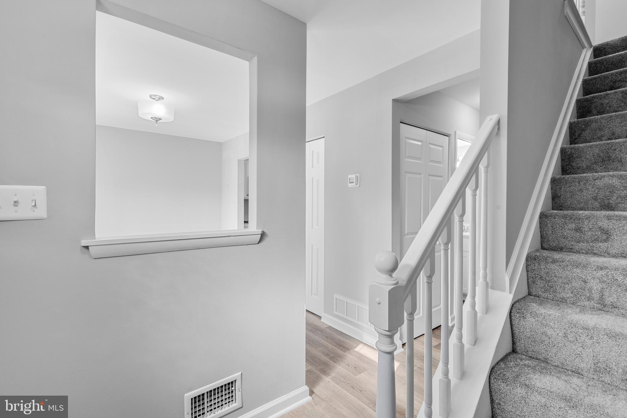 CROFTON SQUARE - Residential