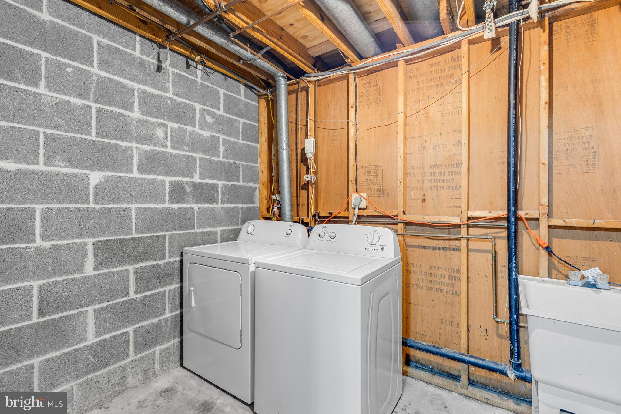 CROFTON SQUARE - Residential