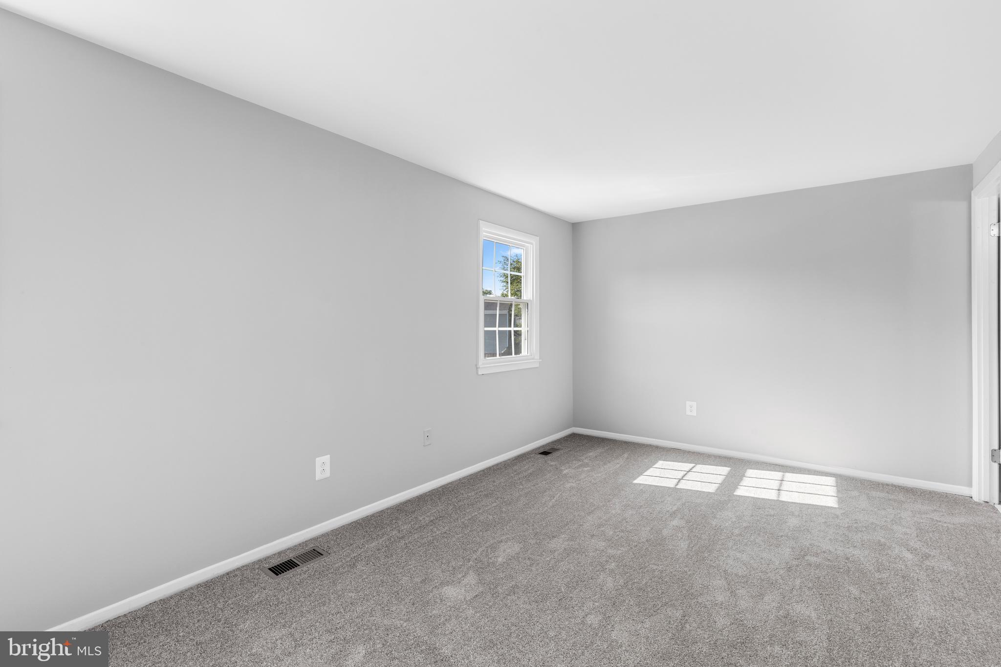 CROFTON SQUARE - Residential