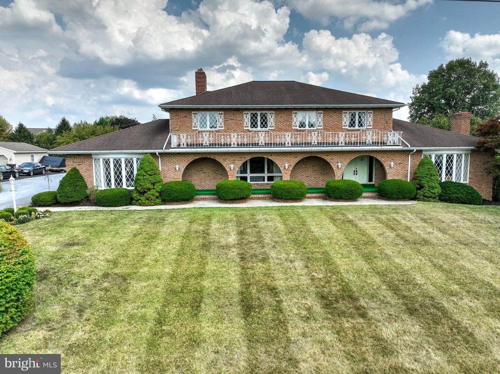 Photo of 123 N PENRYN RD, MANHEIM, PA 17545 (MLS # PALA2040586)