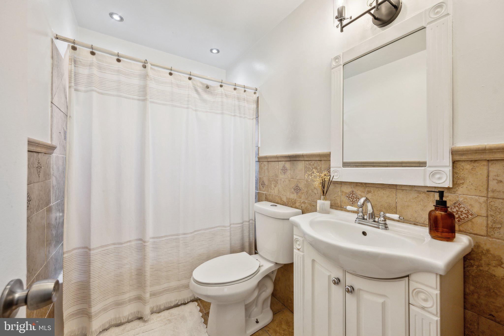 REDFORD ESTATES - Residential