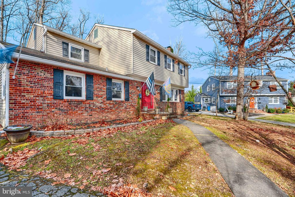 Photo of 4 Valley Oak Court, LUTHERVILLE TIMONIUM, MD 21093 (MLS # MDBC2147806)