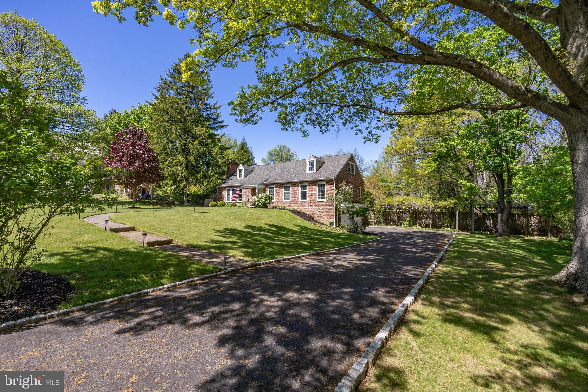 707 MONUMENT ROAD