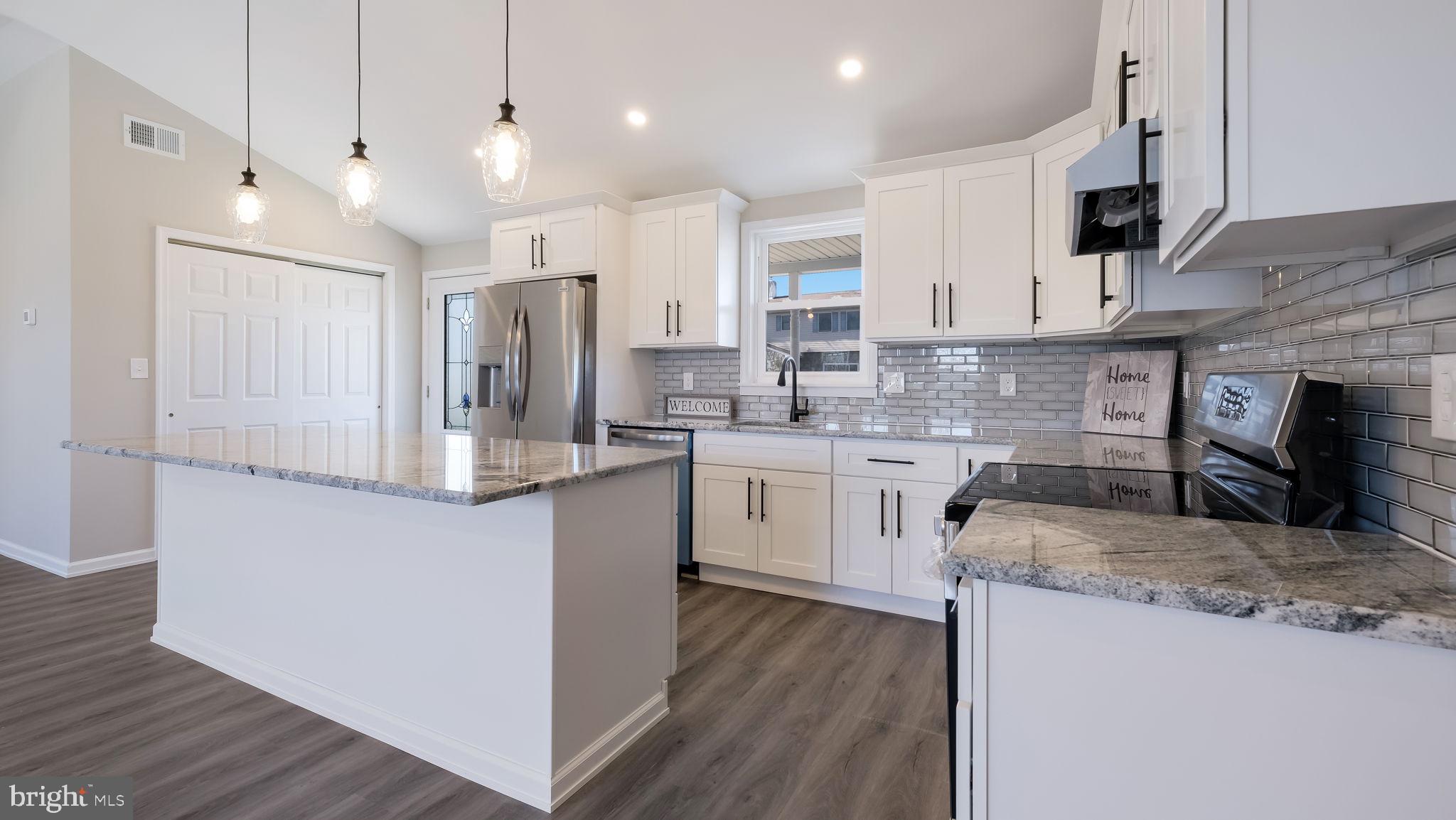 THORNRIDGE - Residential