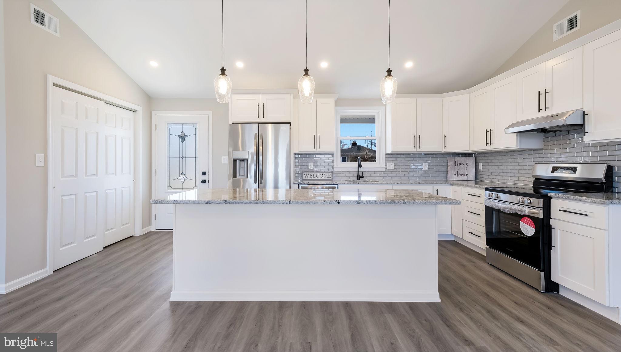 THORNRIDGE - Residential