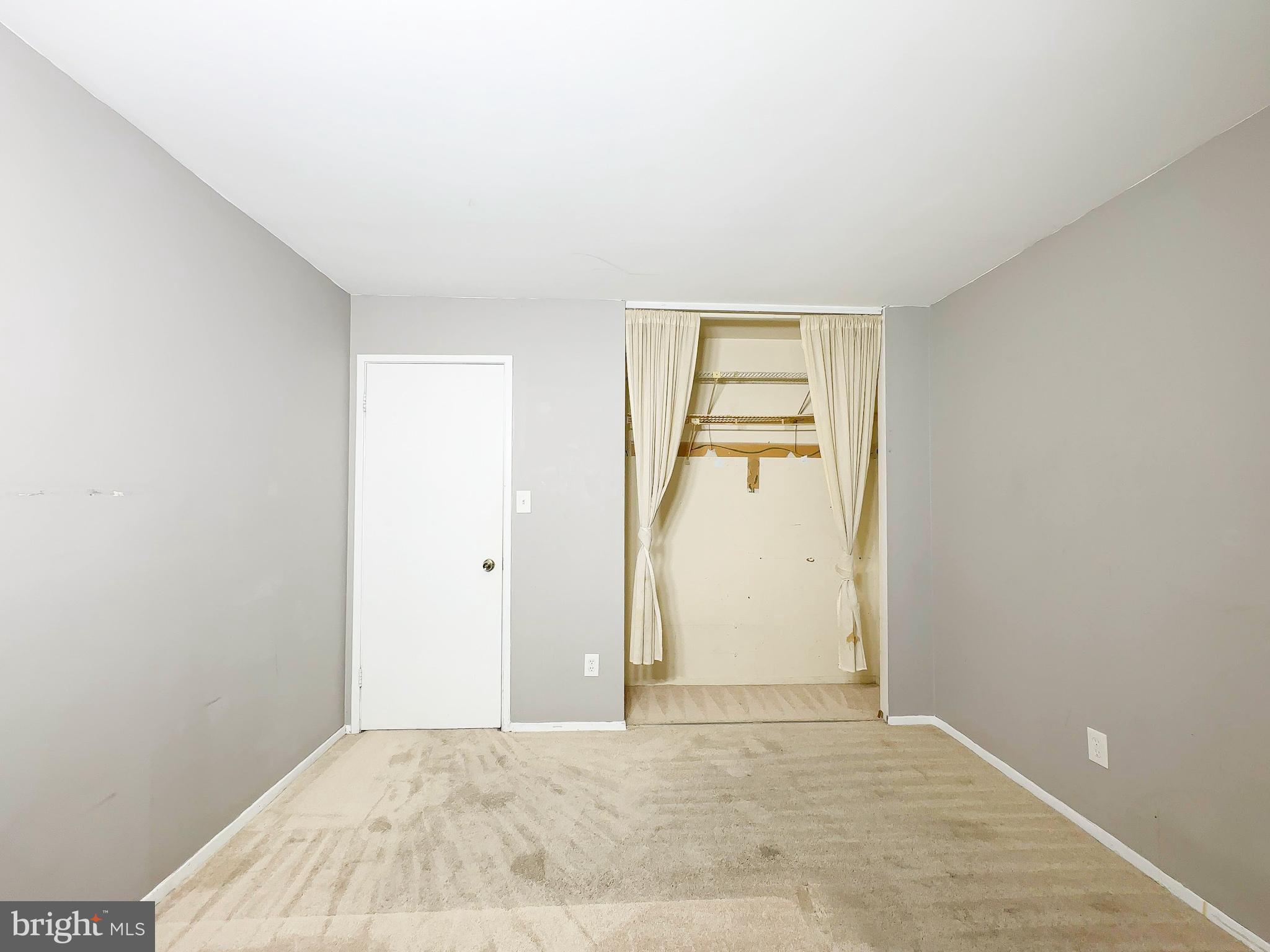 VILLAGE OF WILDE LAKE - Residential