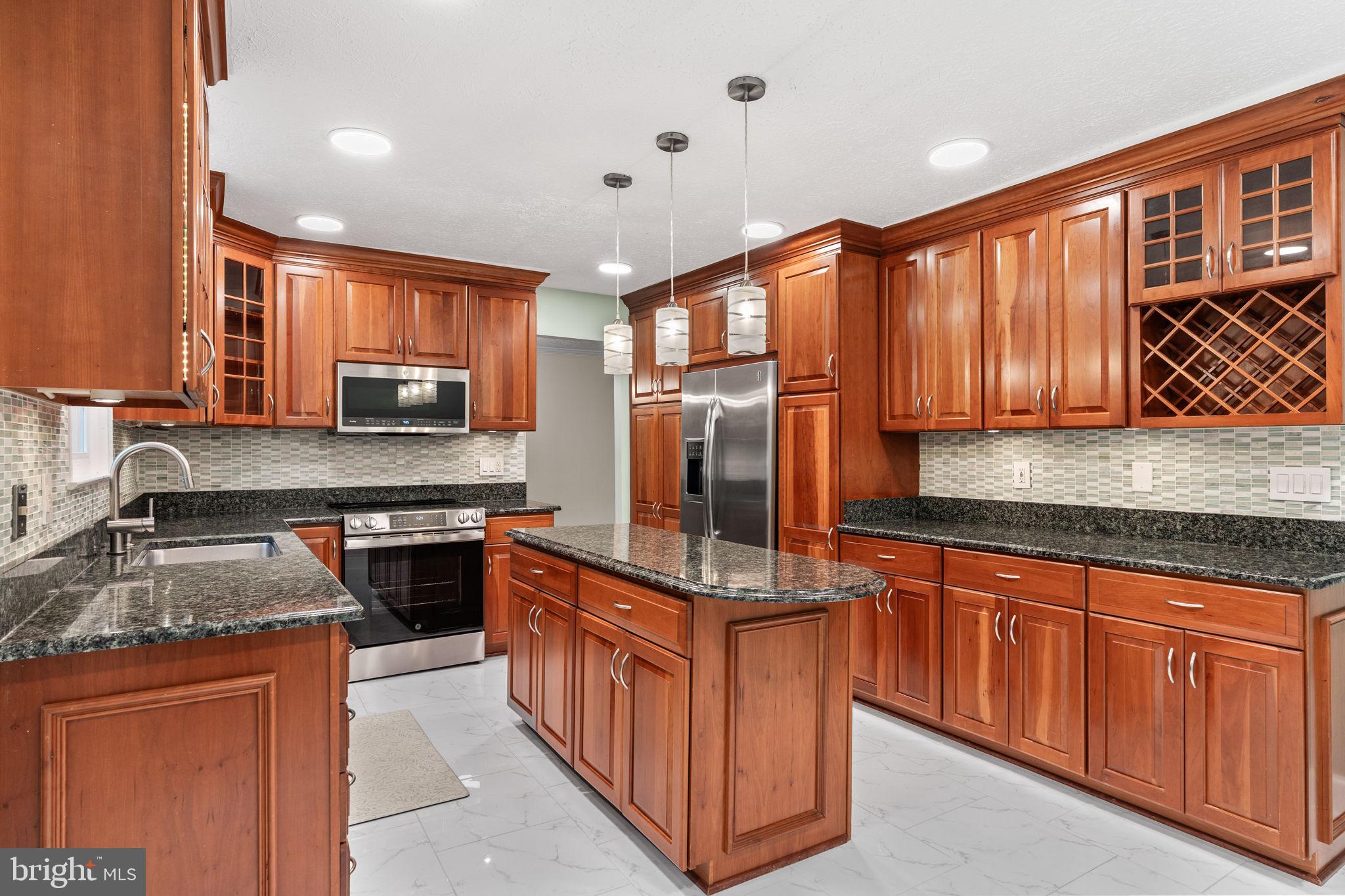 RESTON - Residential
