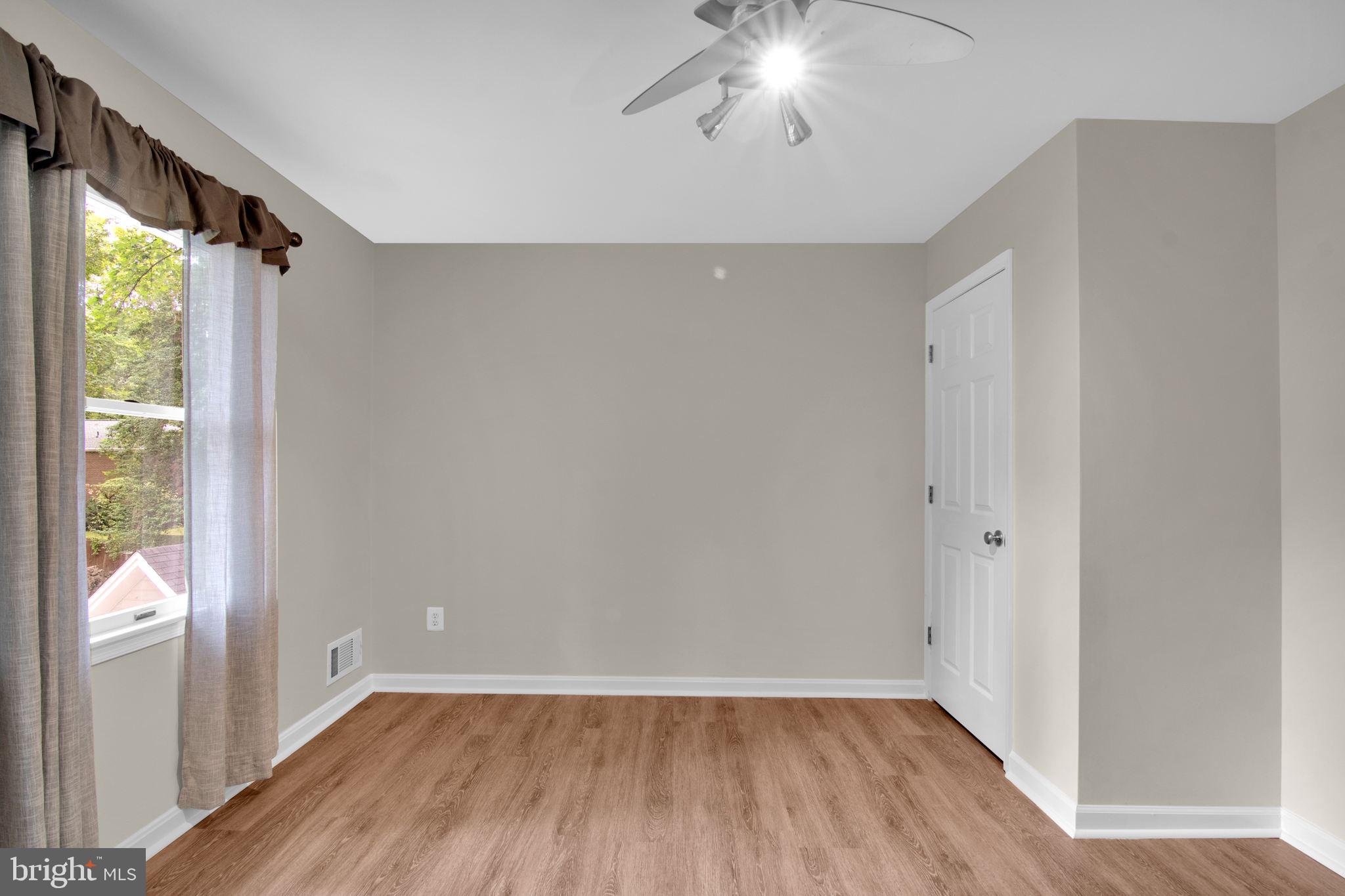 GRAHAM PARK SHORES - Residential