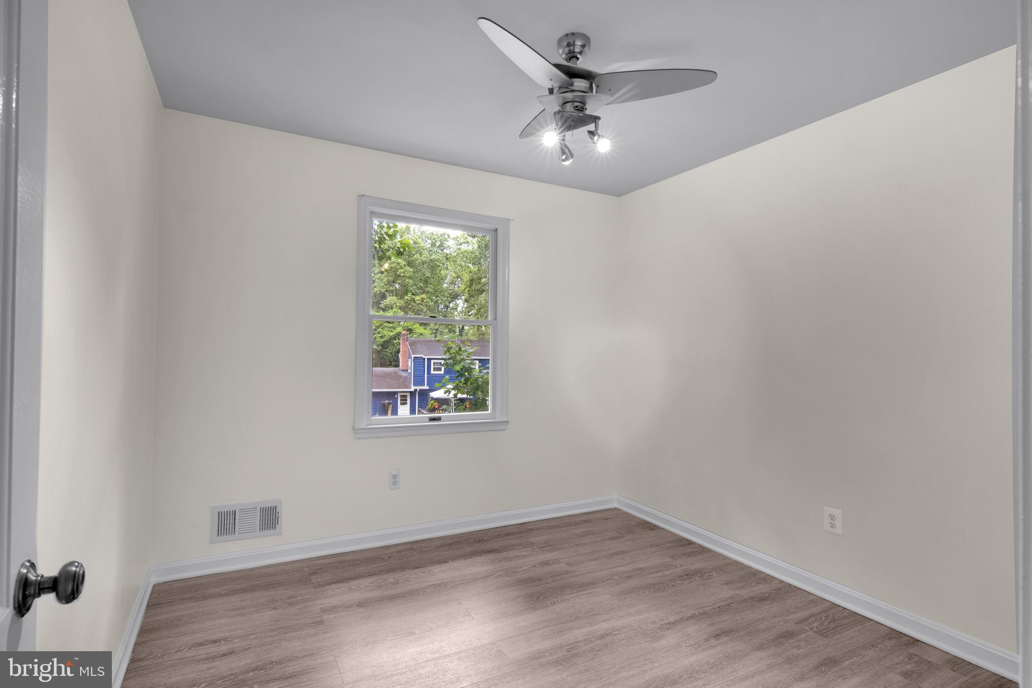 GRAHAM PARK SHORES - Residential