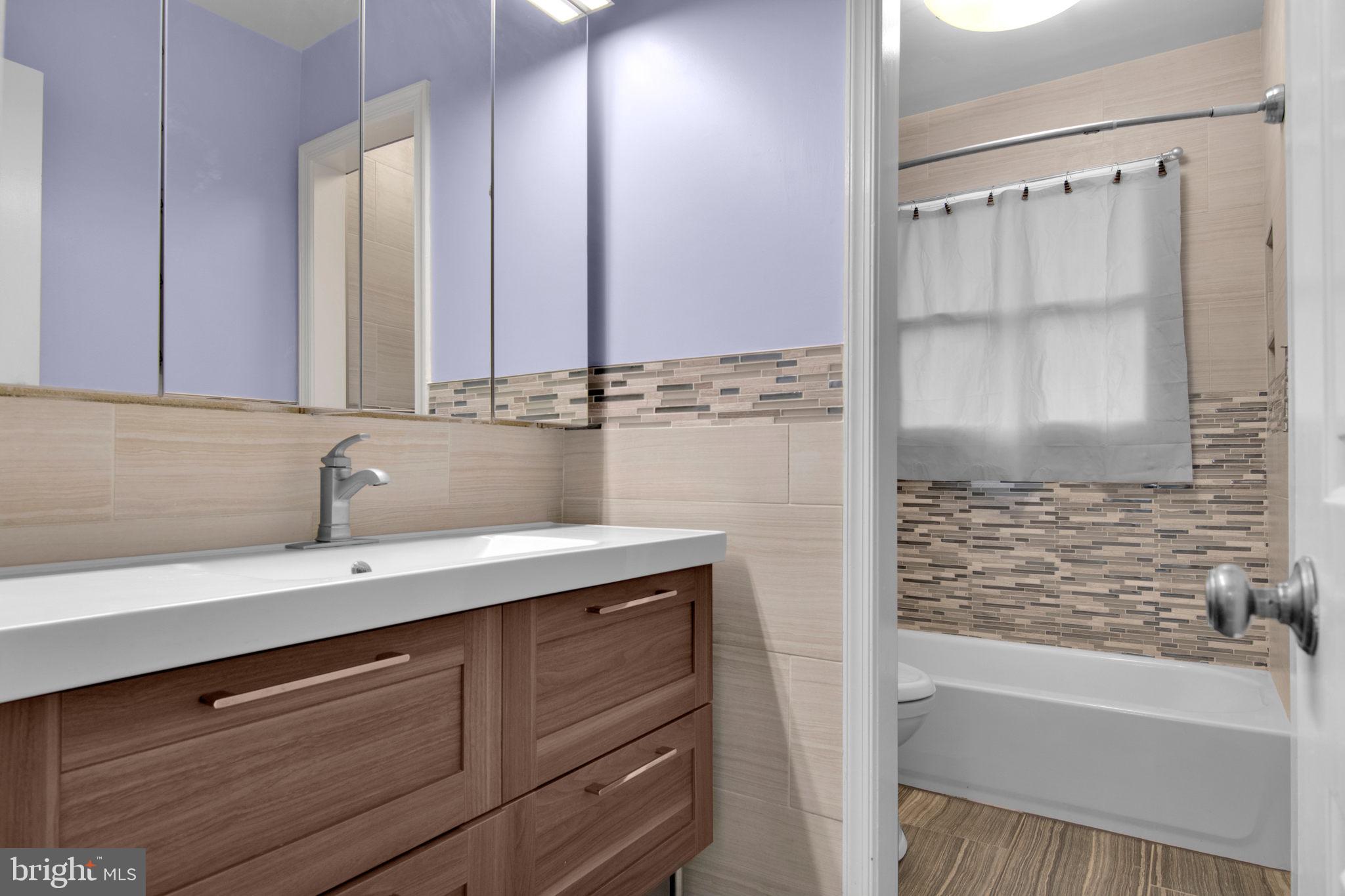 GRAHAM PARK SHORES - Residential