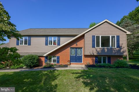 Photo of 522 Hilldale Road, Holtwood, PA 17532 (MLS # PALA2051514)