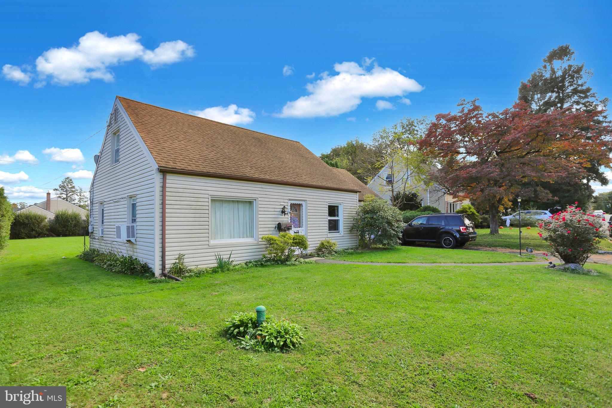 508 LOCKHEED AVENUE