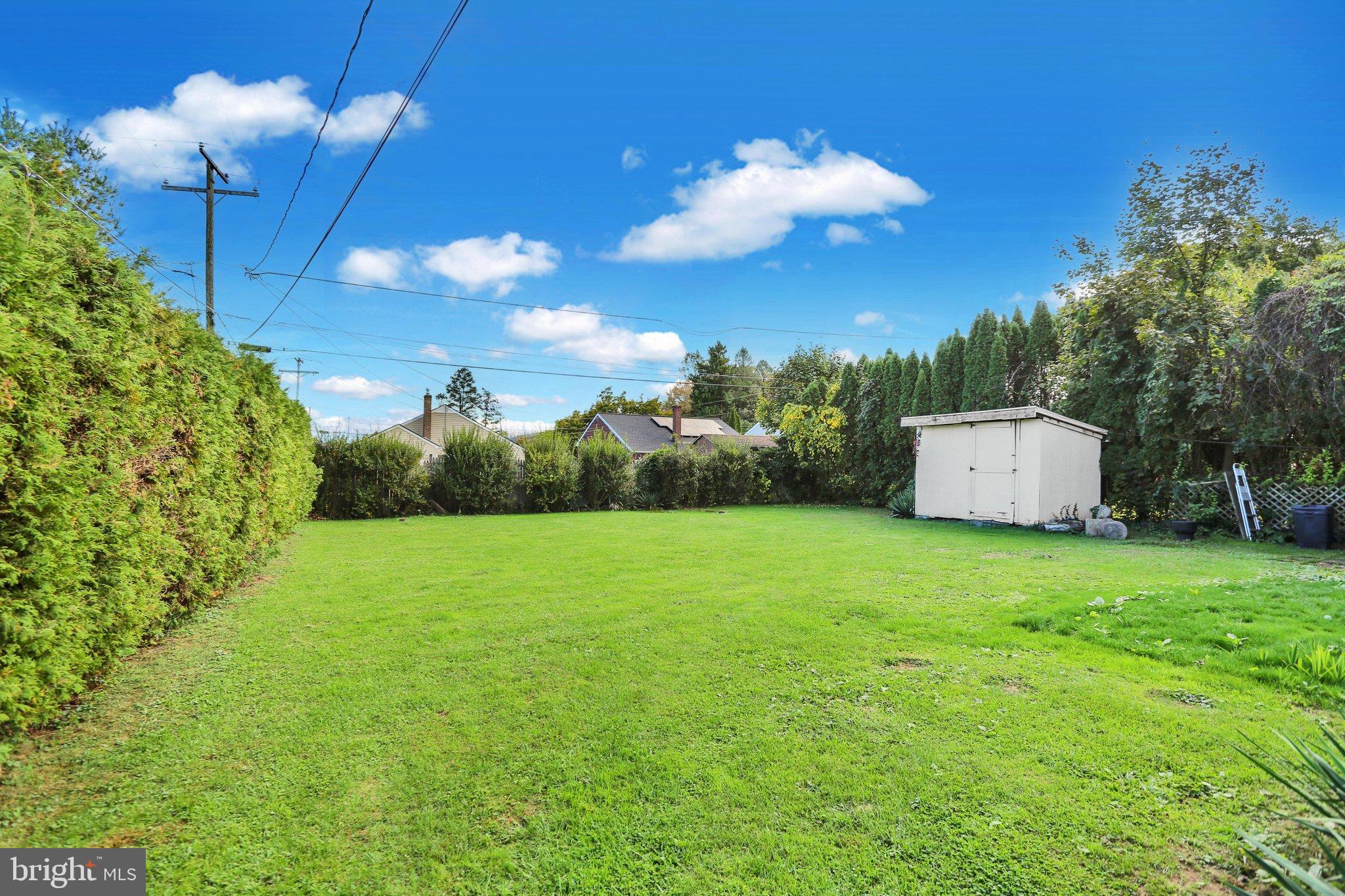 508 LOCKHEED AVENUE