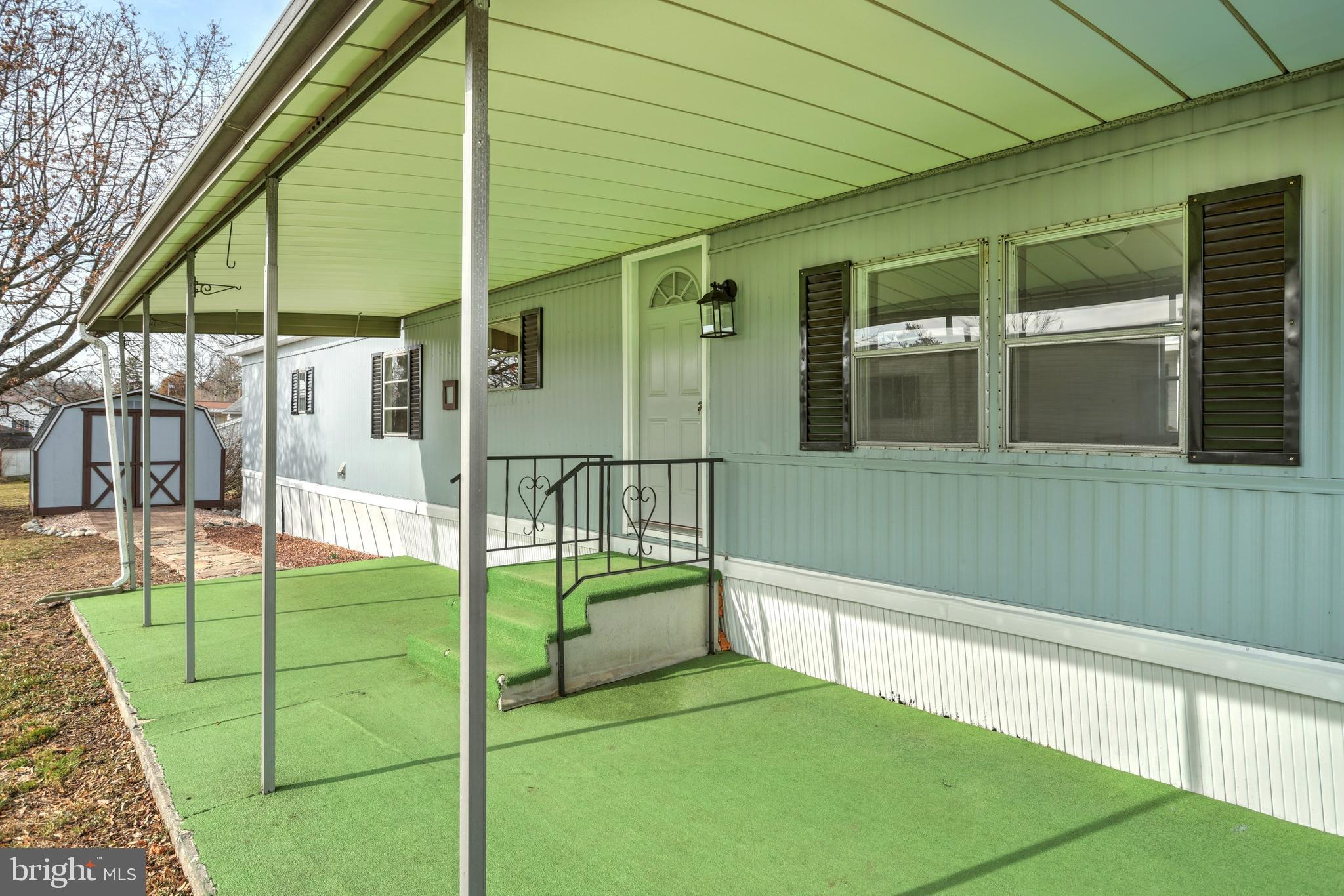 LINCOLN ESTATES - Residential